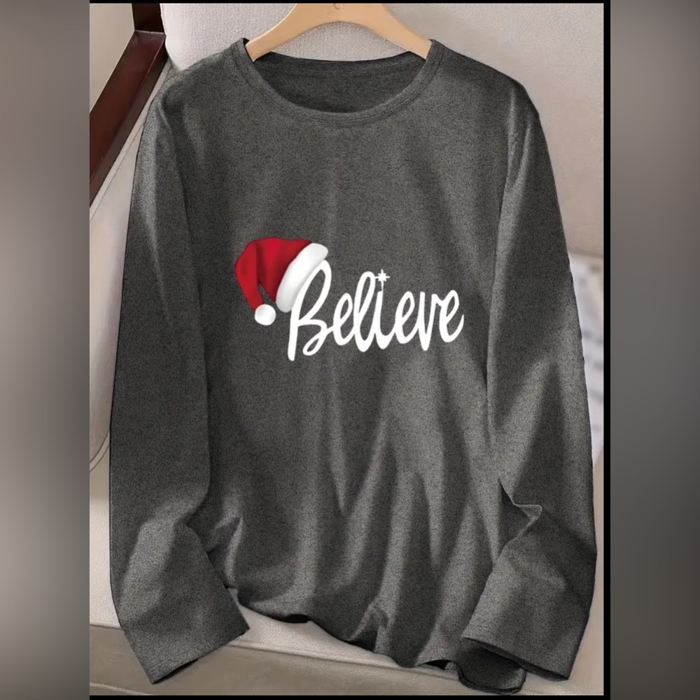 Gray 'Believe' Sweatshirt with Santa Hat Design